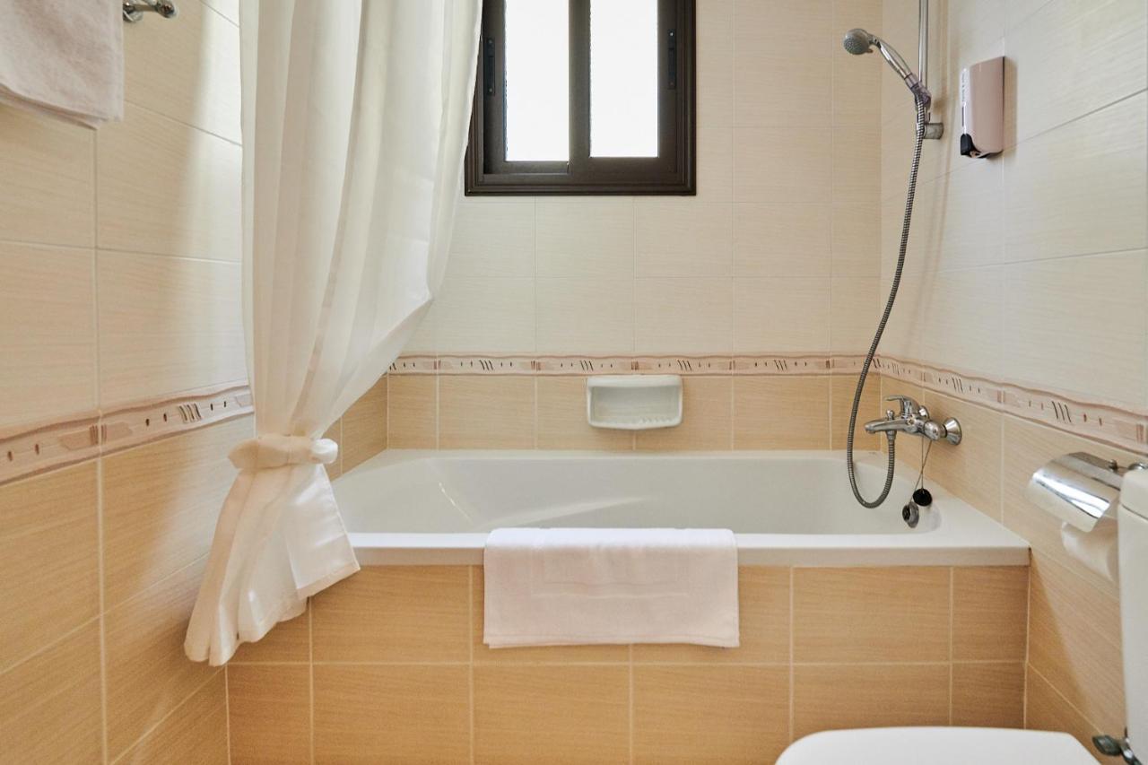 Kyklades Angie Resort Protaras Luaran gambar